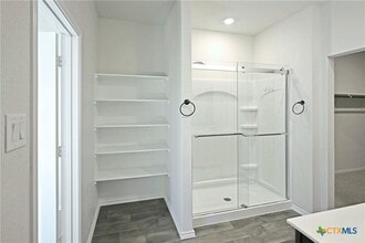 Building Photo - 884 Armadillo Dr