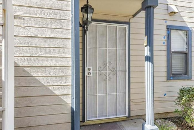 Building Photo - 720 Natalie Dr