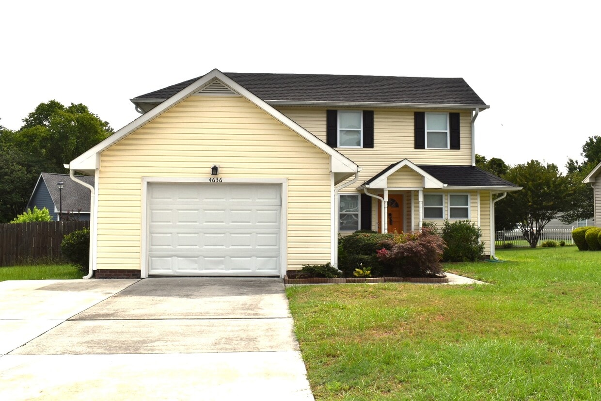 Primary Photo - 4636 Weybridge Ln