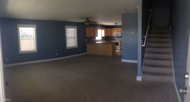 Foto del edificio - 2 br, 1.5 bath Townhome - 5326 6th Ave N