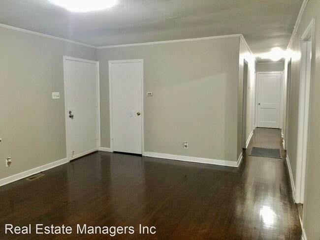 Building Photo - 4 br, 1 bath House - 6401 Skycrest Ln