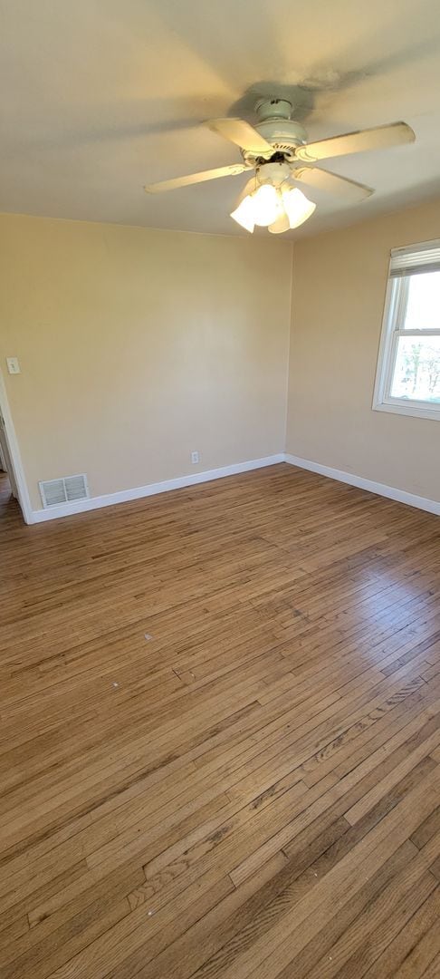 Building Photo - 1252 W Mullan Ave