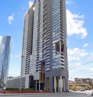 Building Photo - 737 W Washington Blvd