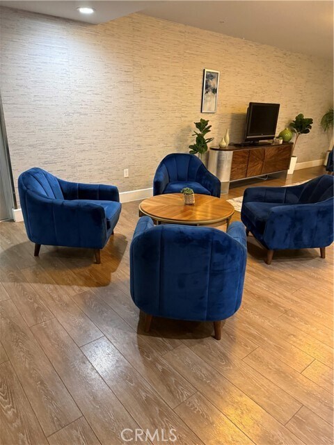 Building Photo - 488 E Ocean Blvd