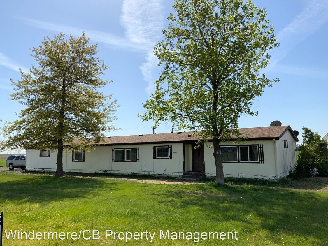 2347 Rd 7 NW, Ephrata, WA 98823 House Rental in Ephrata, WA