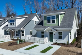 Building Photo - Whitebridge Crossing