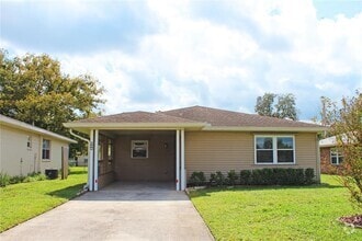 Building Photo - 608 Lark Dr