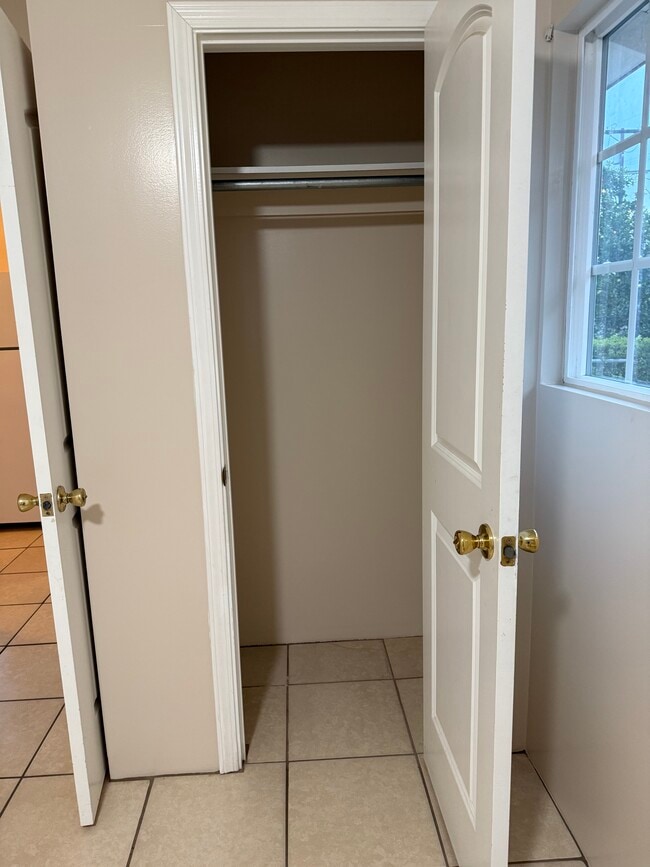 Armario del dormitorio - 17526 Horace St