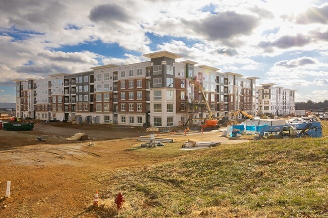 Building Photo - Ascend at Greenfield