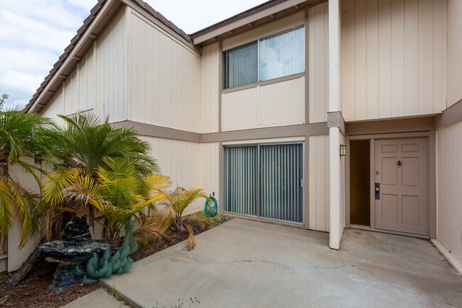 Foto del edificio - 2 Bed, 2 Bath TOWNHOME-Rancho Bernardo