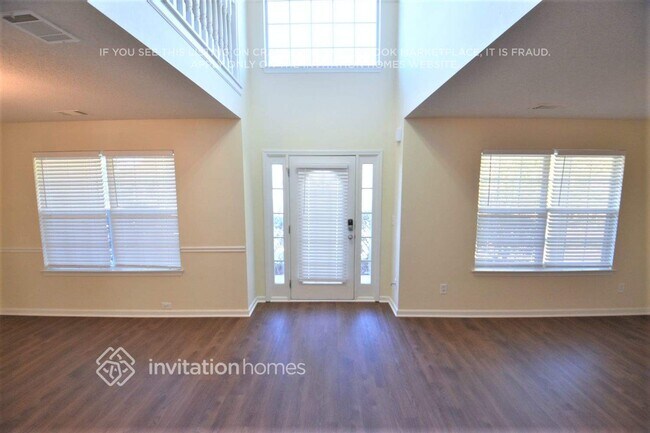 Foto del edificio - 4370 Mountain Roost Pkwy