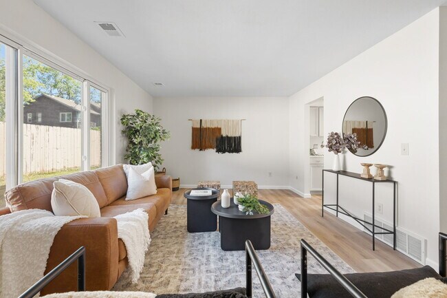Foto del edificio - 2666 Sherwood Cir