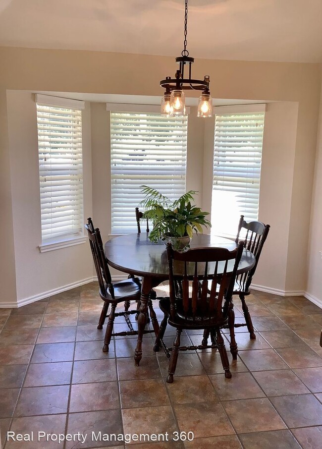 Building Photo - 3 br, 2 bath House - 7316 Hidden Oaks Dr