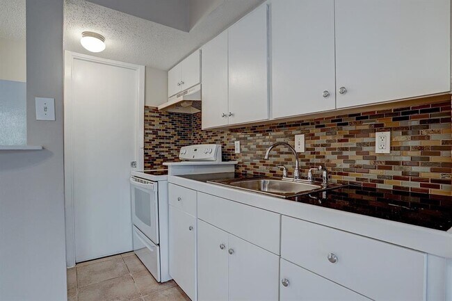 Foto del edificio - 2316 Hazard St