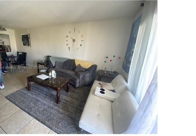 Building Photo - 911 NE 209th Terrace