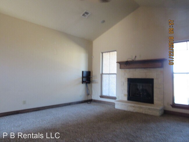 Building Photo - 4 br, 2.5 bath House - 1602 NE Blue Sage Lane