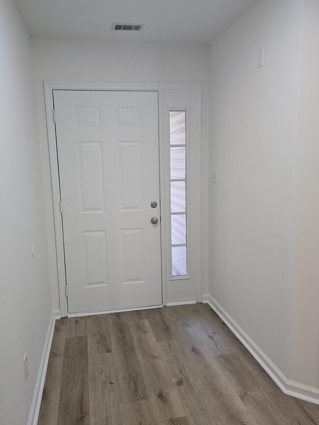 Building Photo - 496 Connemara Trail