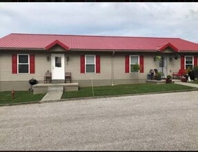 Building Photo - 1106 Red Roof Dr