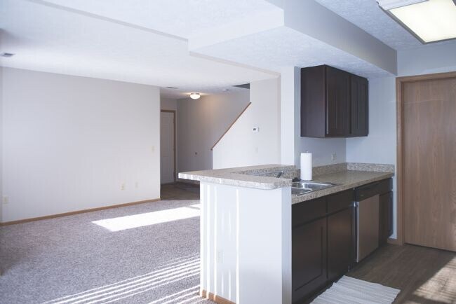 Building Photo - 1361 High St