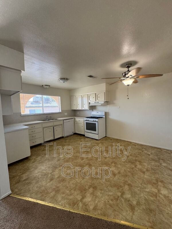 Foto del edificio - 1320 W Vassar Ave
