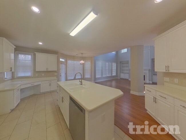 Foto del edificio - 275 Lawrence Pl