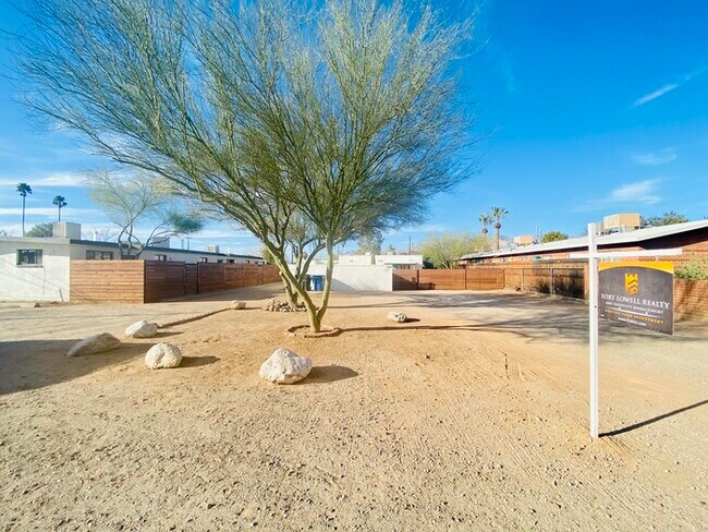 Foto del edificio - 2625 E Copper St