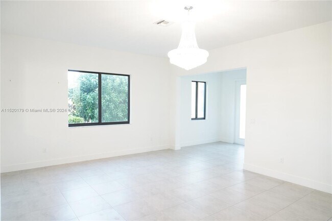 Building Photo - 10475 Tides Terrace