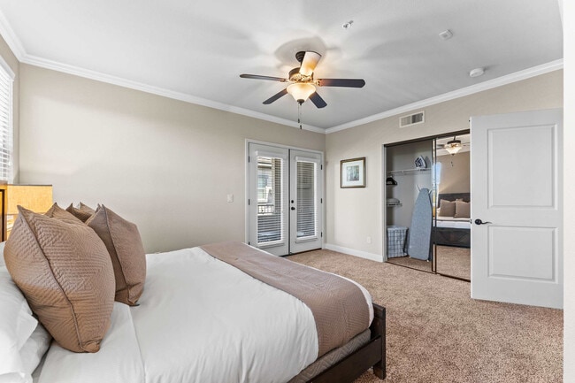 Foto del edificio - 11380 S Virginia St