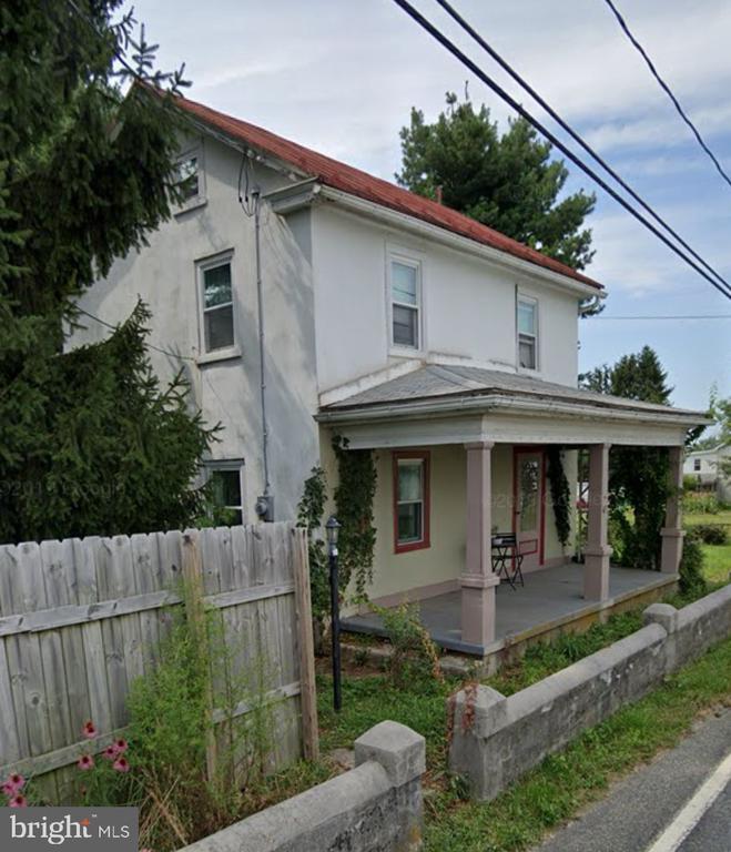 Primary Photo - 47 Lyons Rd