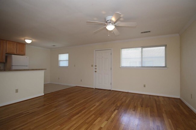 Foto del edificio - 1309 Welch St