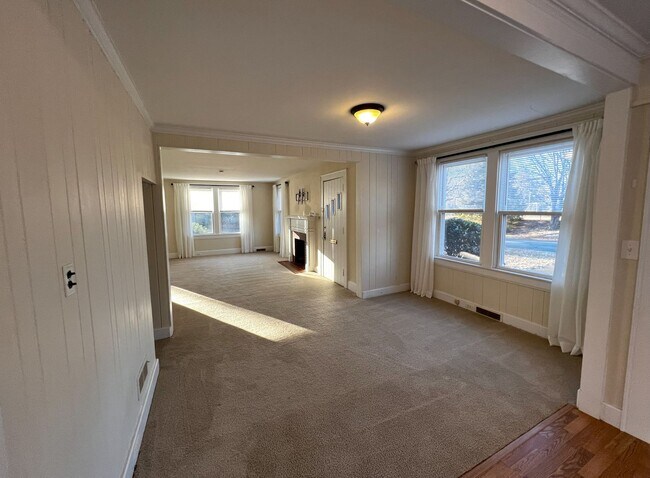 Foto del edificio - FOR RENT IN ARDMORE!!