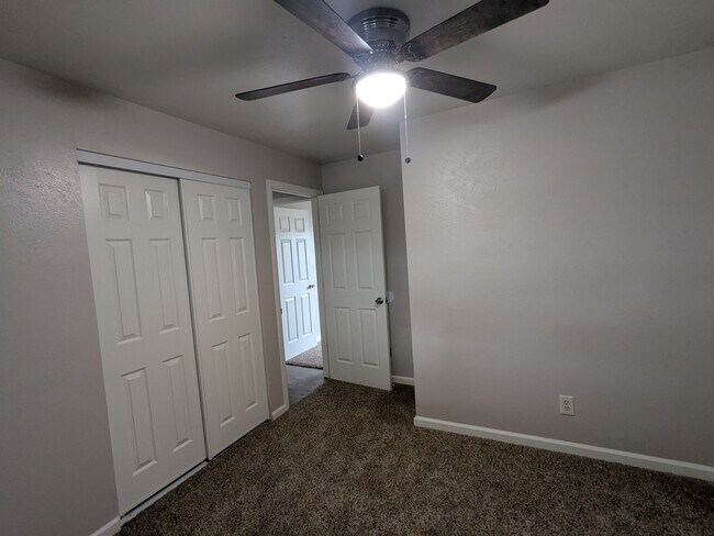 Foto del edificio - 14250 E 22nd Pl