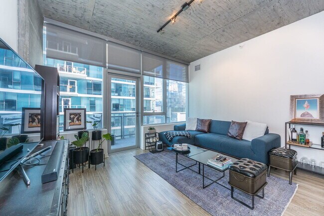 Building Photo - 1345 S Wabash Ave