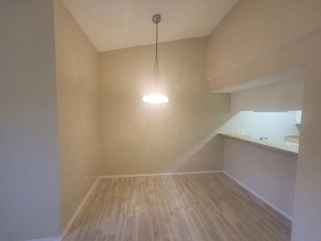 Foto del edificio - 1 Bedroom Condo at Port Aux Prince