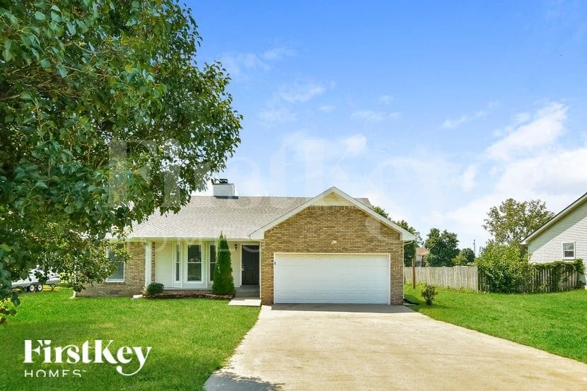 Foto principal - 632 Fallbrook Ln