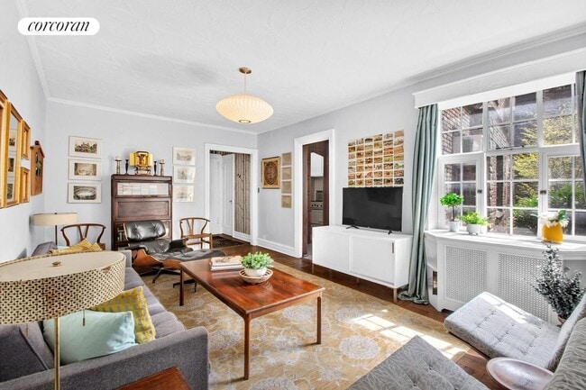 Building Photo - 116 Pinehurst Ave