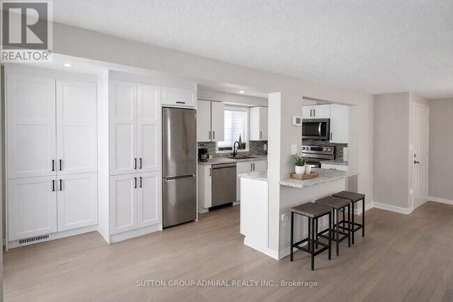 Photo du bâtiment - 133 Columbia Rd