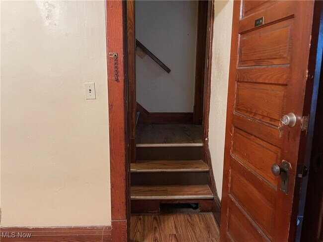 Building Photo - 45 Cotter Ave