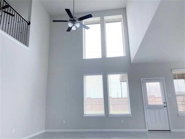 Building Photo - 3047 Forest Creek Dr