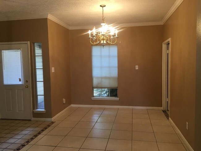 Foto del edificio - 7915 Park Hollow Ct