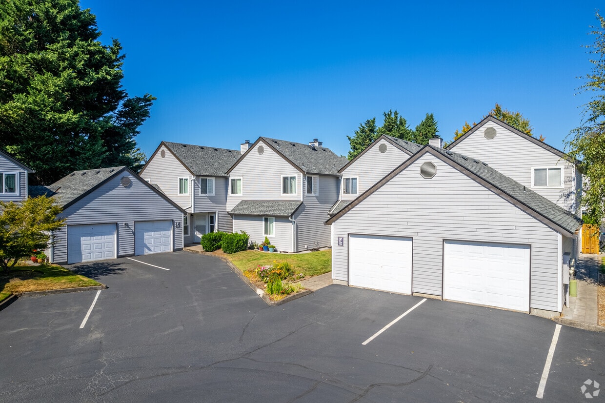 Stockbridge Apartments in Milwaukie, OR