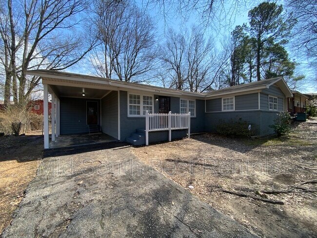 Building Photo - 3756 Donna Dr