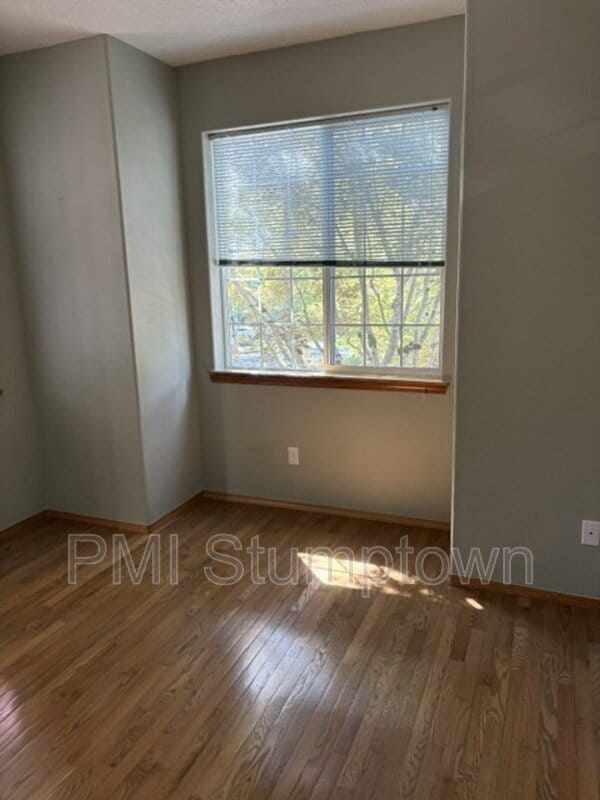 Building Photo - 14375 SE Oregon Trail Dr
