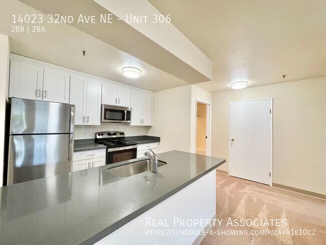 Building Photo - Amazing 2bd/2bath Apartment! Great Locatio...