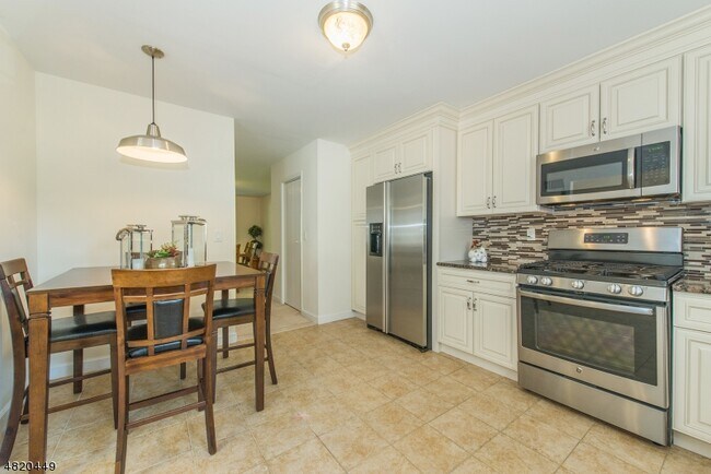 Foto del edificio - 29 Bowfell Ct