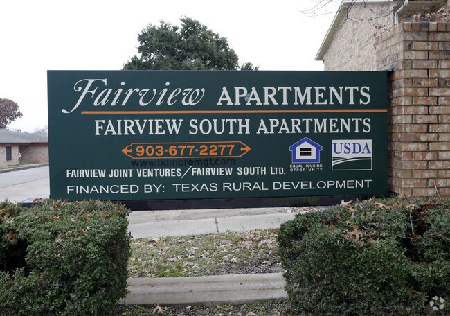 Foto del edificio - Oaks at Fairview