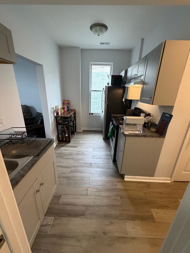 Foto del edificio - 1527 W 18th St