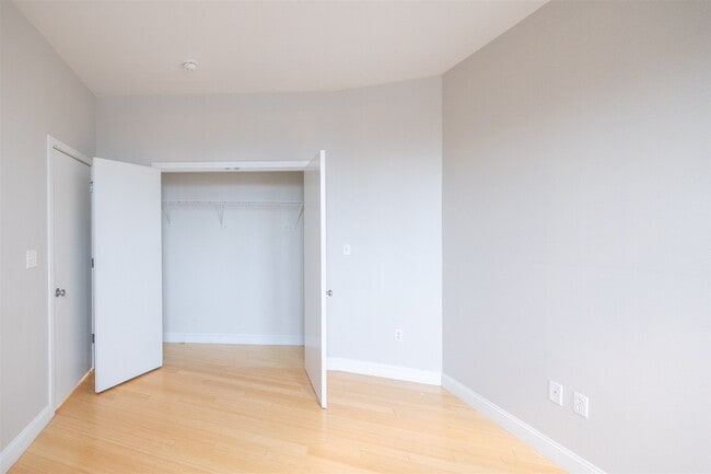Building Photo - 490 Harrison Ave