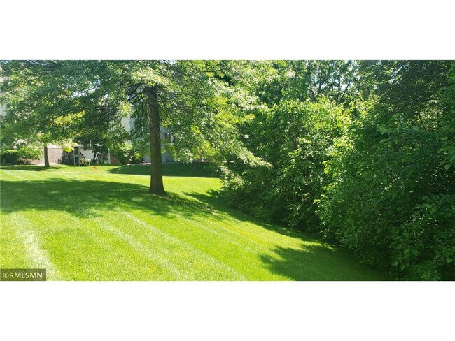 Foto del edificio - 6465 Christenson Ln NE
