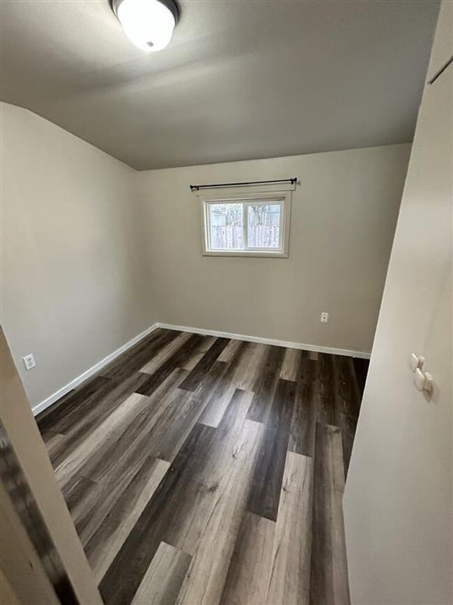Building Photo - 3 Bedroom, 1 Bathroom House in Lynden